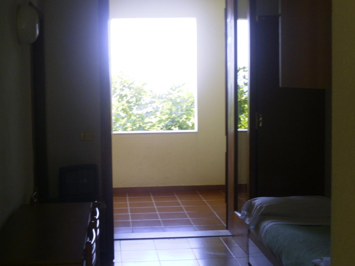 Vrclub - Villa Ridente Residence San Giorgio  Buitenkant foto